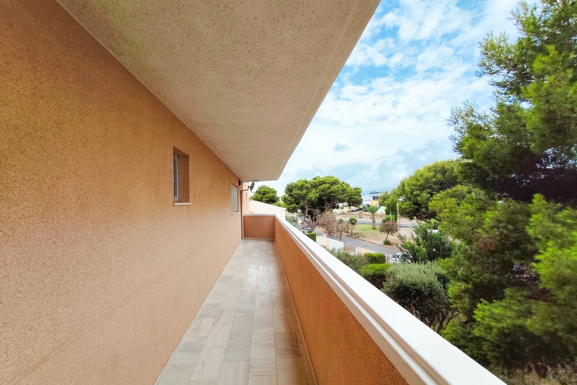Resale - apartment - Orihuela - La Zenia