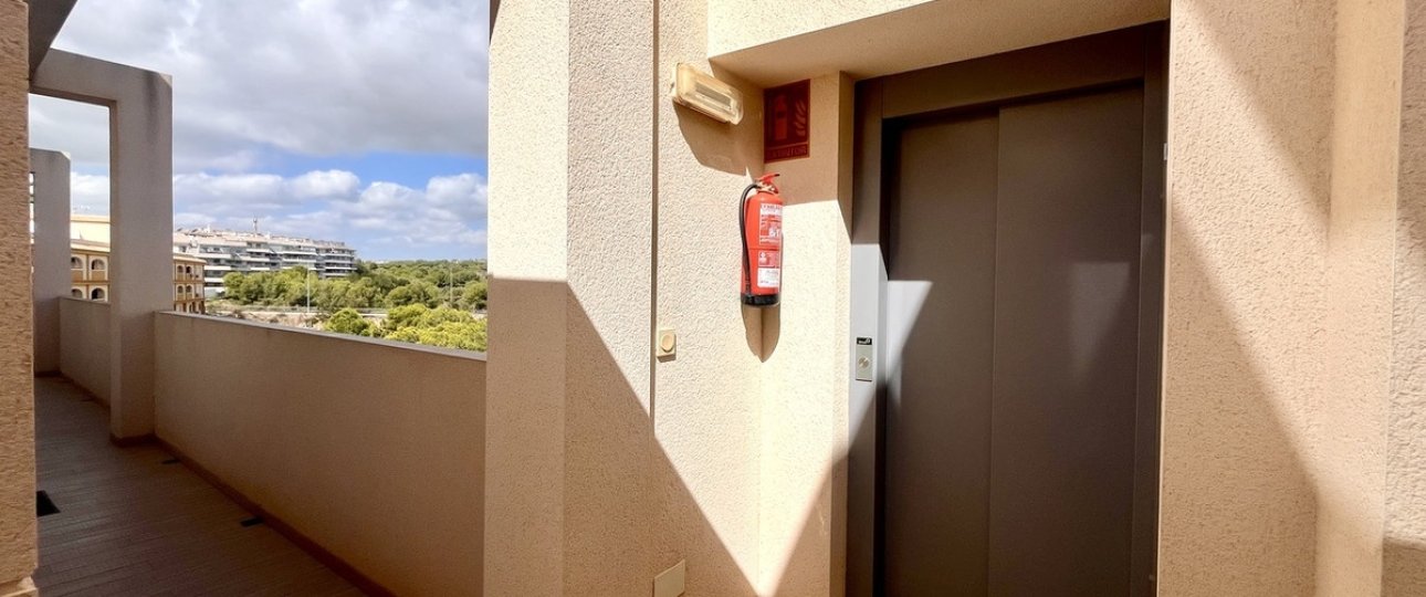 Resale - apartment - Orihuela - Los Dolses