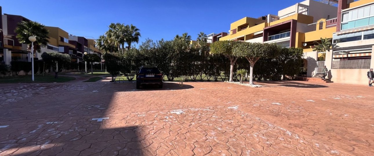 Resale - apartment - Orihuela - Orihuela Costa