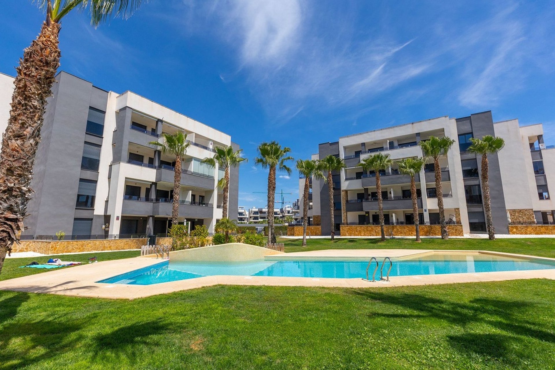 Resale - apartment - Orihuela - Orihuela Costa