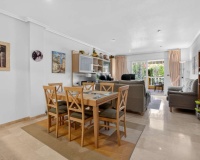 Resale - apartment - Orihuela - Orihuela Costa