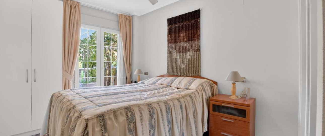 Resale - apartment - Orihuela - Orihuela Costa