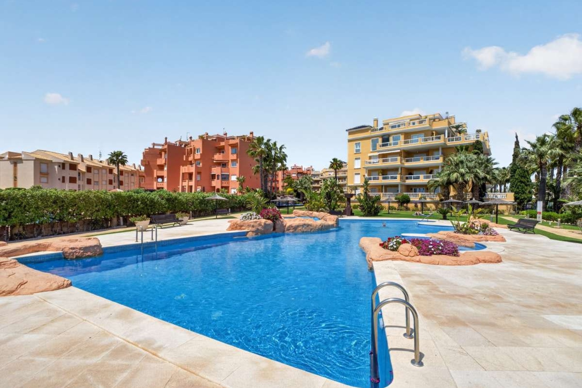 Resale - apartment - Orihuela - Orihuela Costa