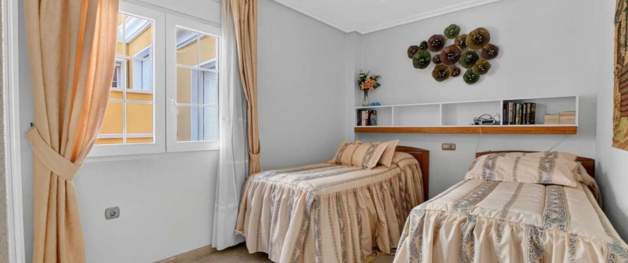 Resale - apartment - Orihuela - Orihuela Costa