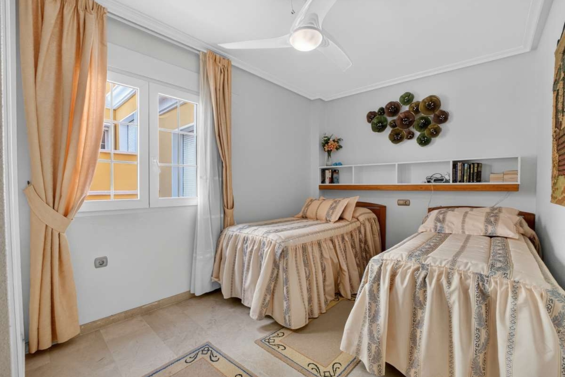 Resale - apartment - Orihuela - Orihuela Costa