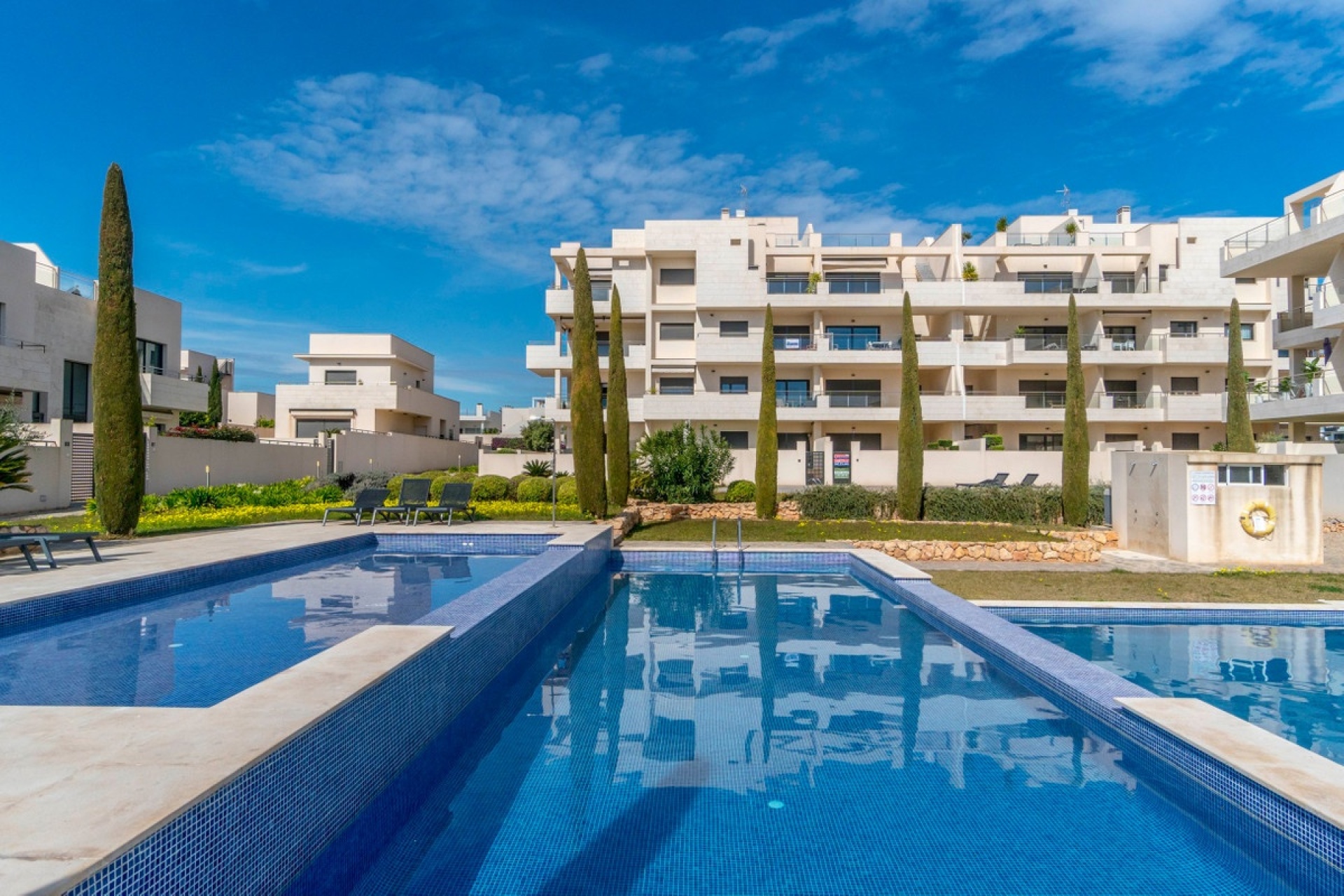 Resale - apartment - Orihuela - Orihuela Costa