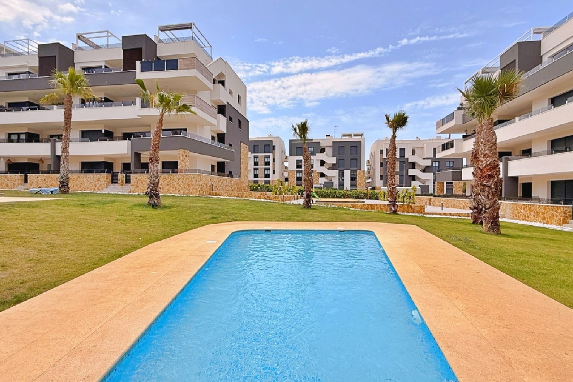 Resale - apartment - Orihuela - Orihuela Costa