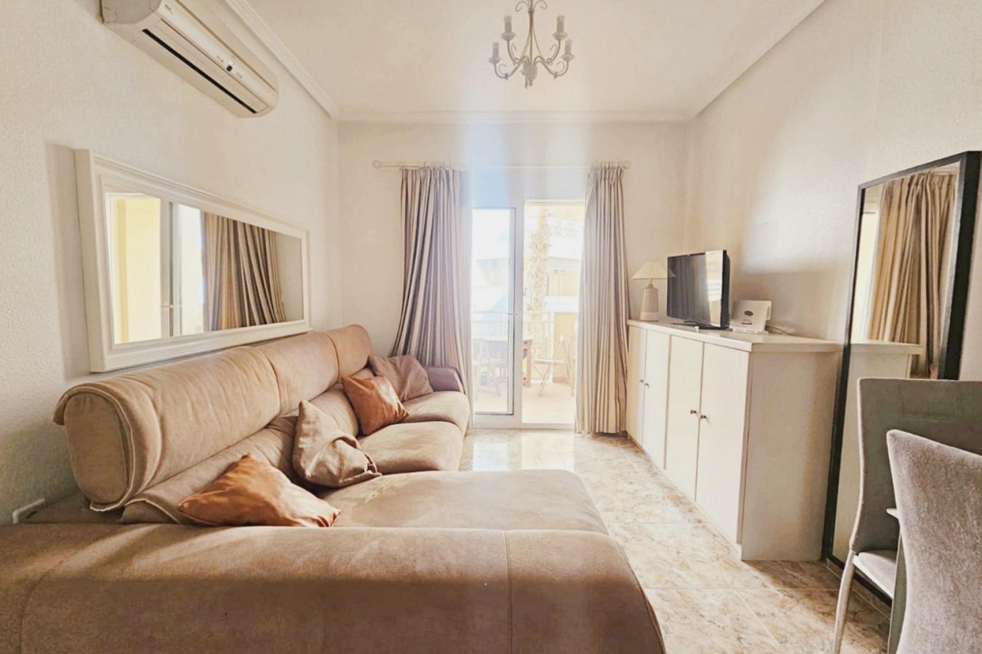 Resale - apartment - Orihuela - Orihuela Costa