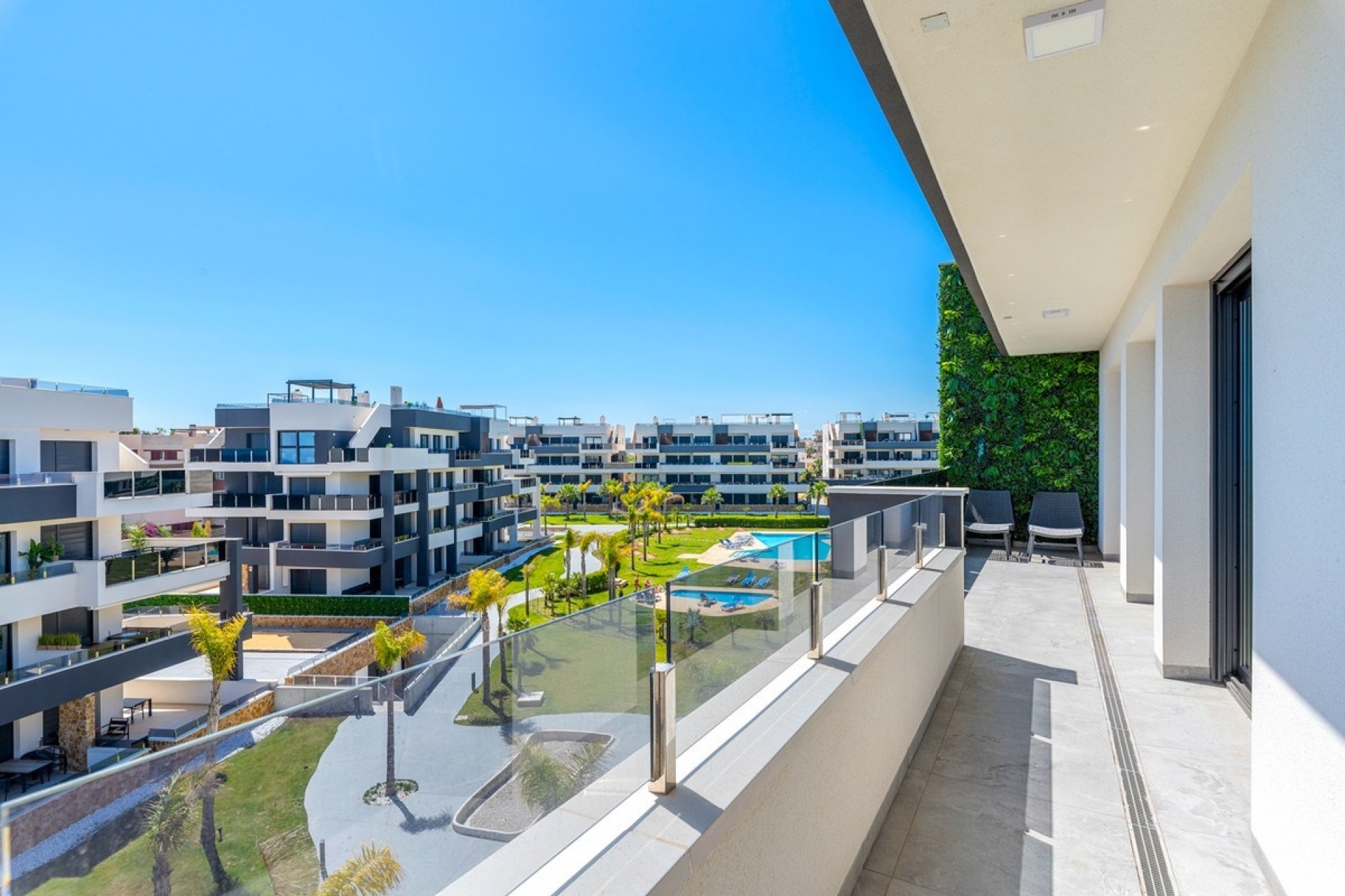 Resale - apartment - Orihuela - Orihuela Costa