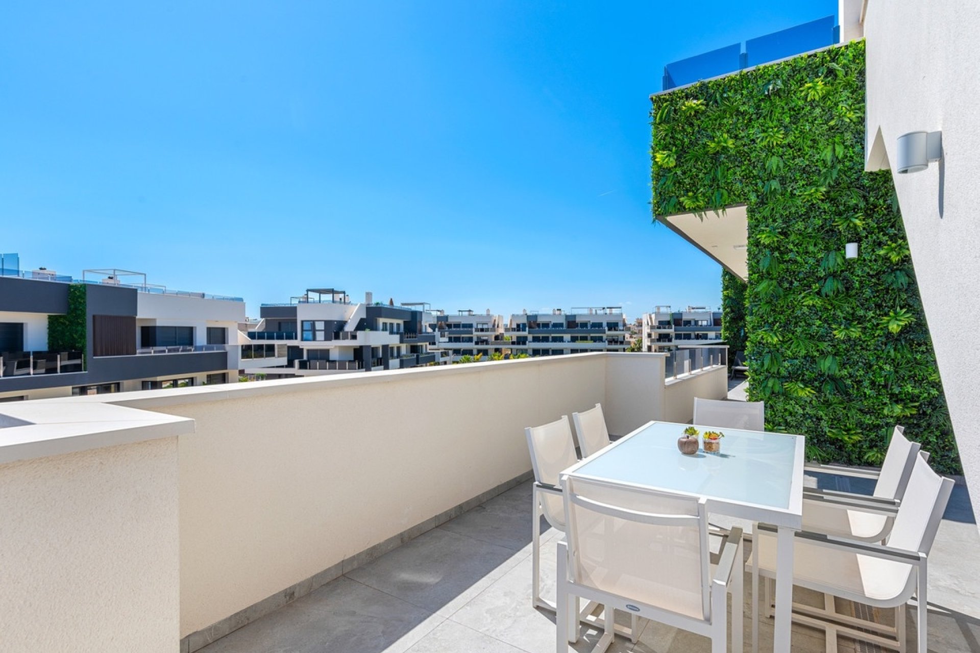Resale - apartment - Orihuela - Orihuela Costa
