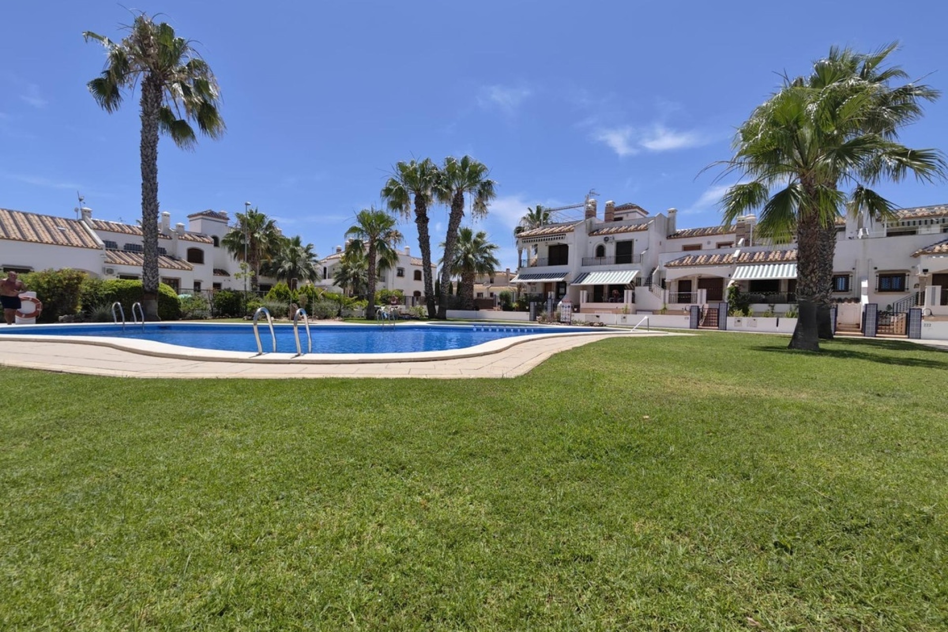 Resale - apartment - Orihuela - Orihuela Costa