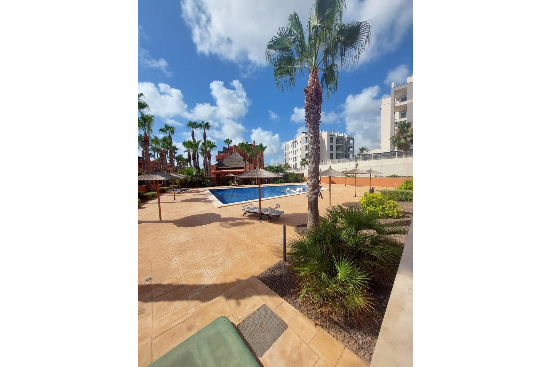 Resale - apartment - Orihuela - Orihuela Costa