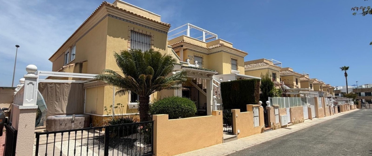 Resale - apartment - Orihuela - Orihuela Costa