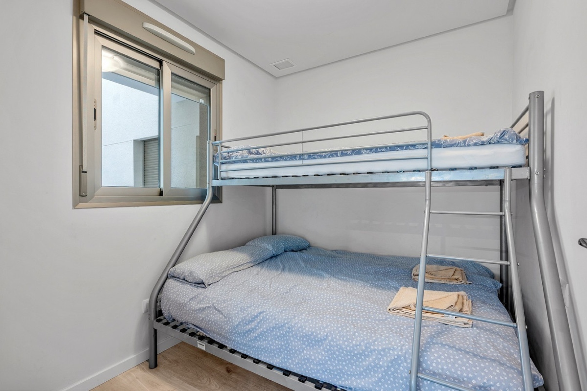 Resale - apartment - Orihuela - Orihuela Costa