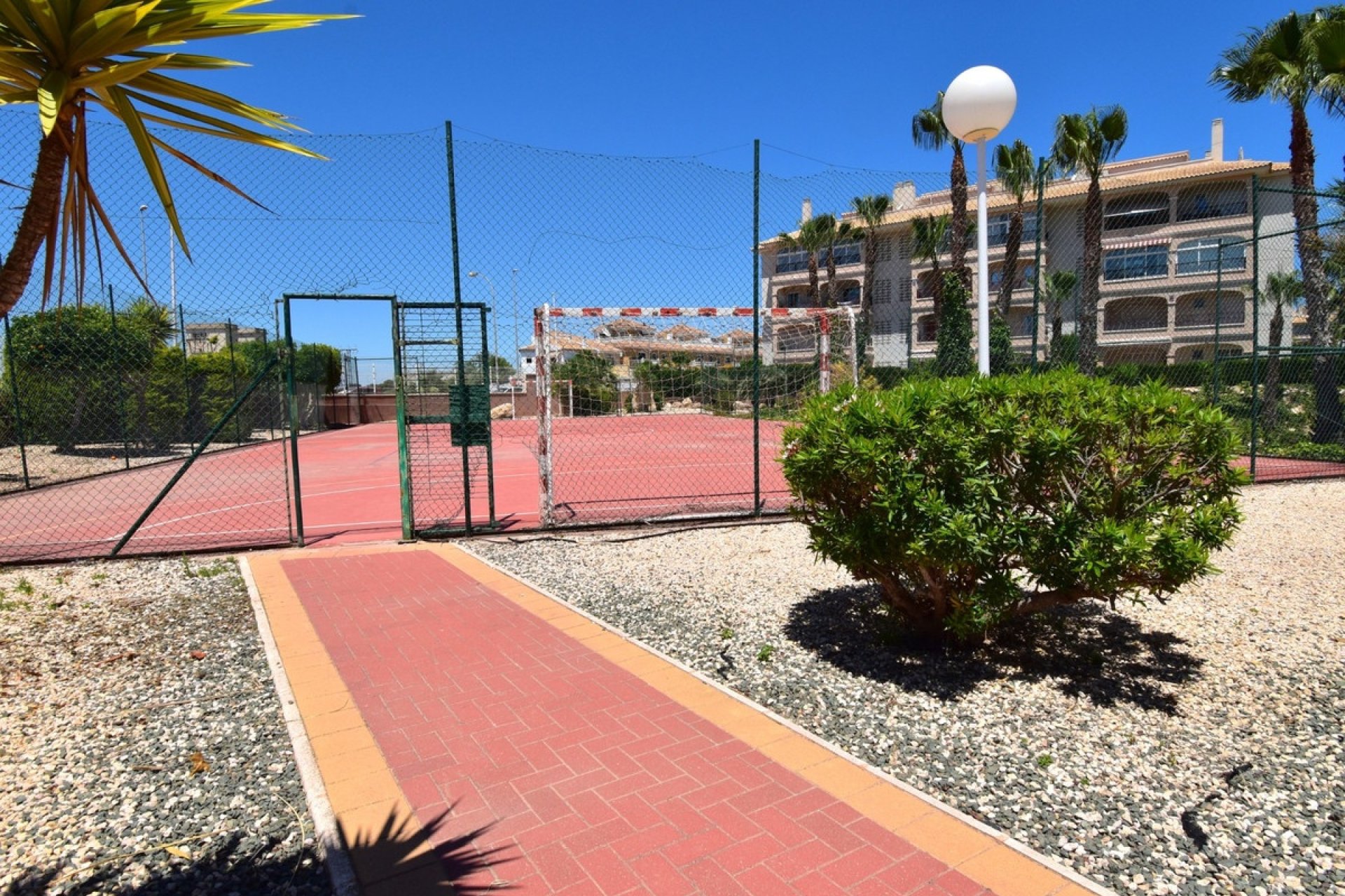 Resale - apartment - Orihuela - Playa Flamenca