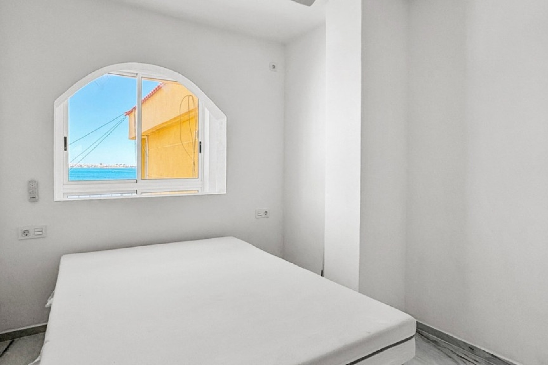 Resale - apartment - Orihuela - Punta Prima