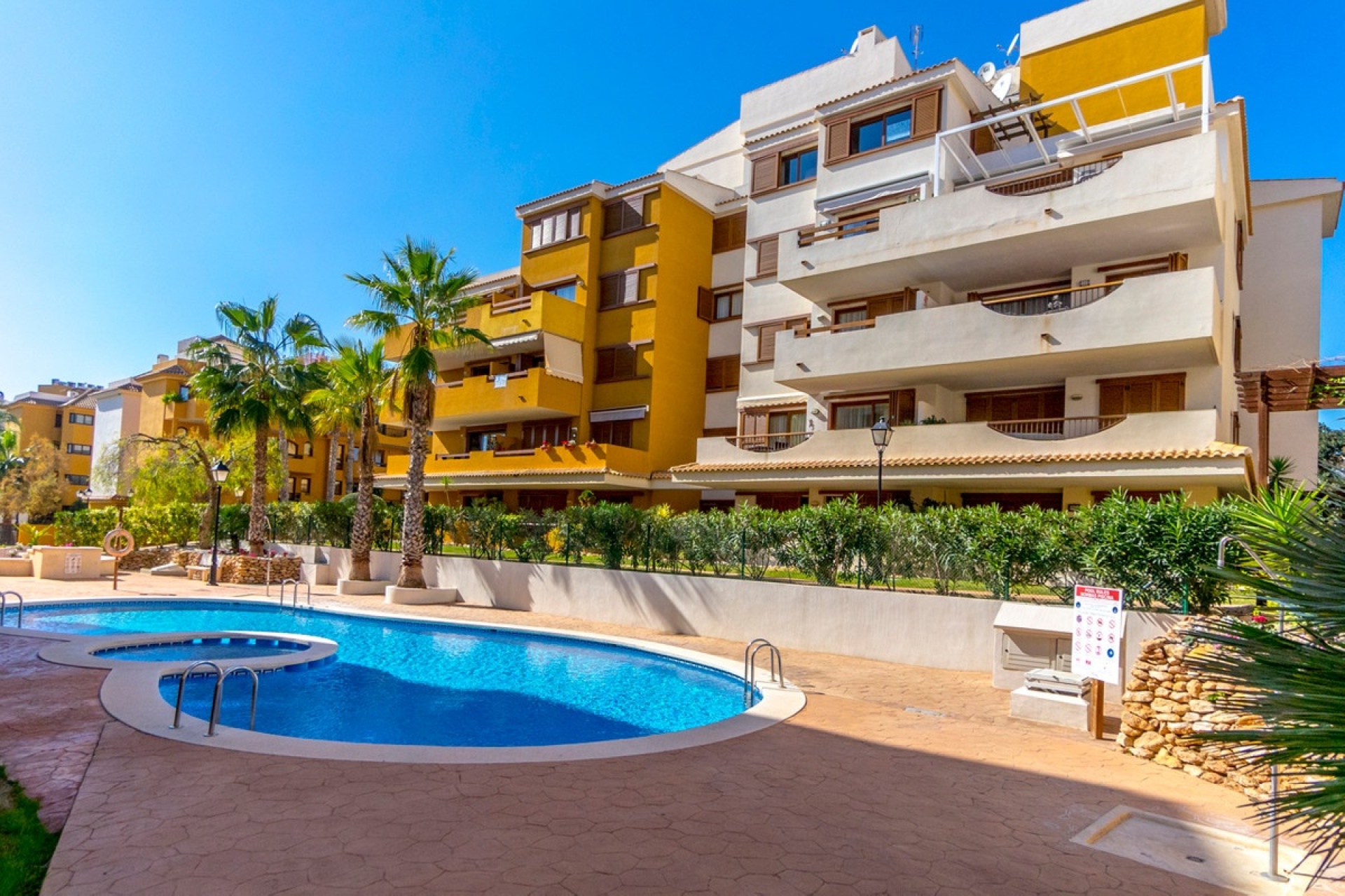 Resale - apartment - Orihuela - Punta Prima