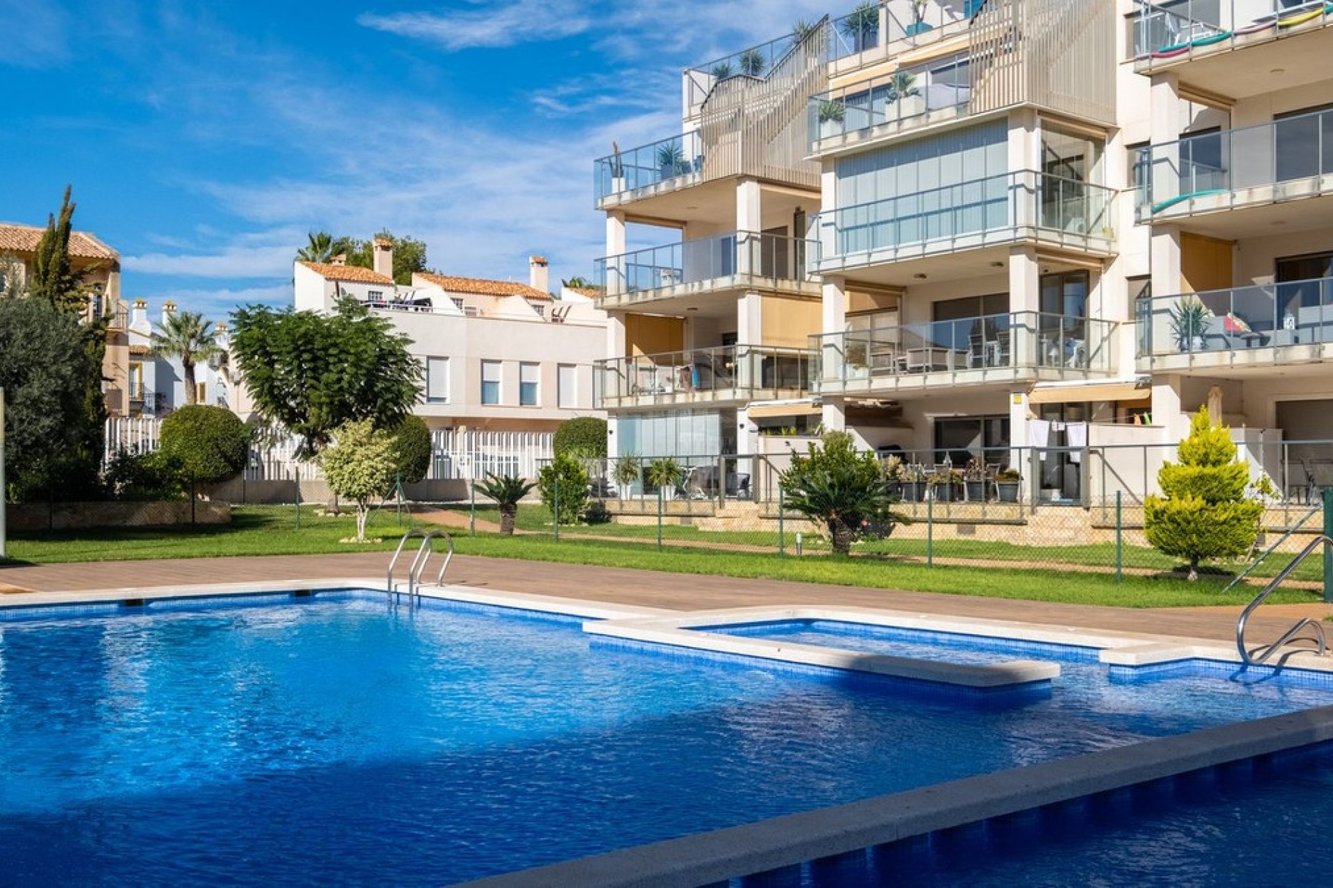 Resale - apartment - Orihuela - Villamartin