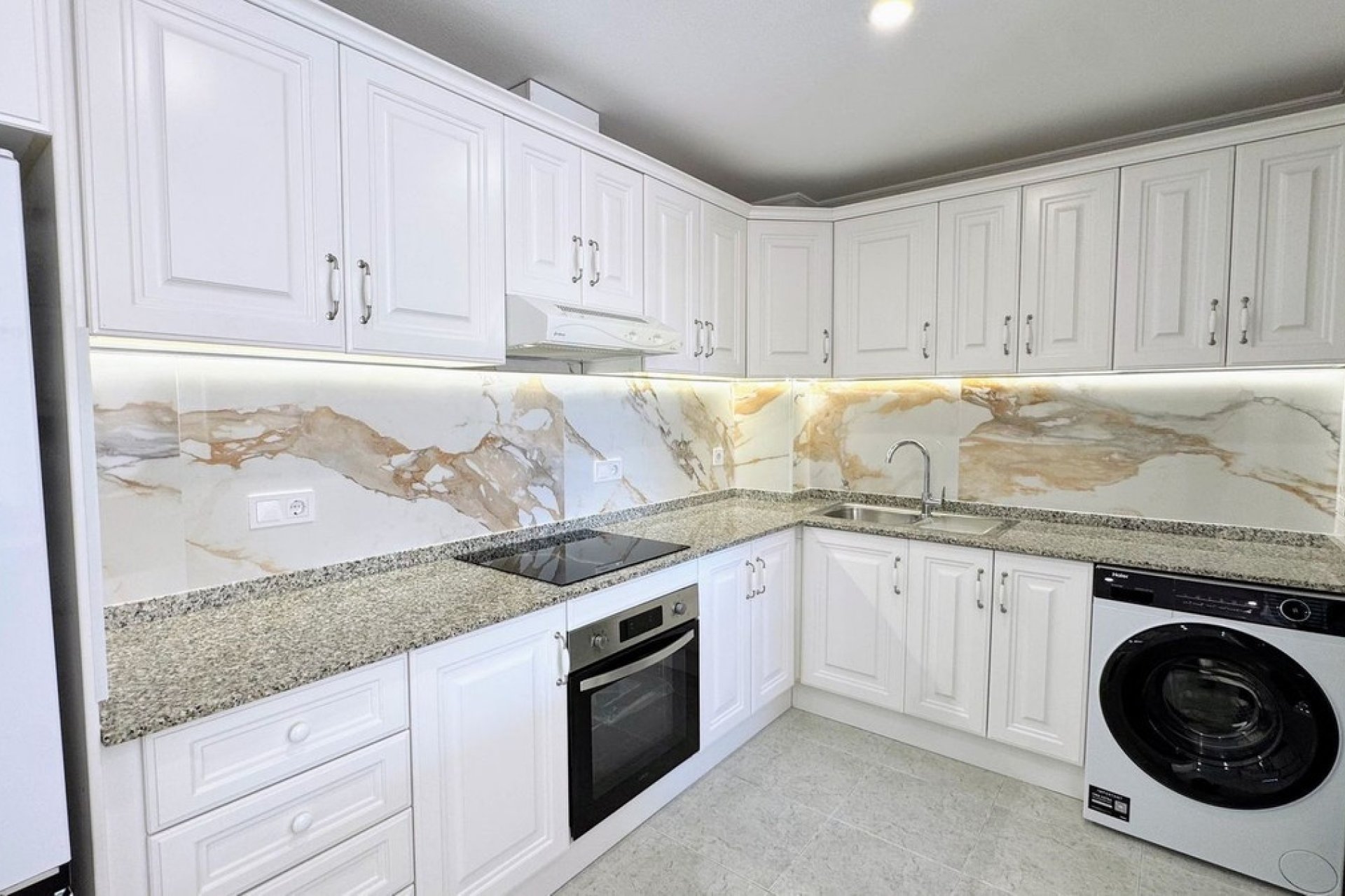 Resale - apartment - Orihuela - Villamartin