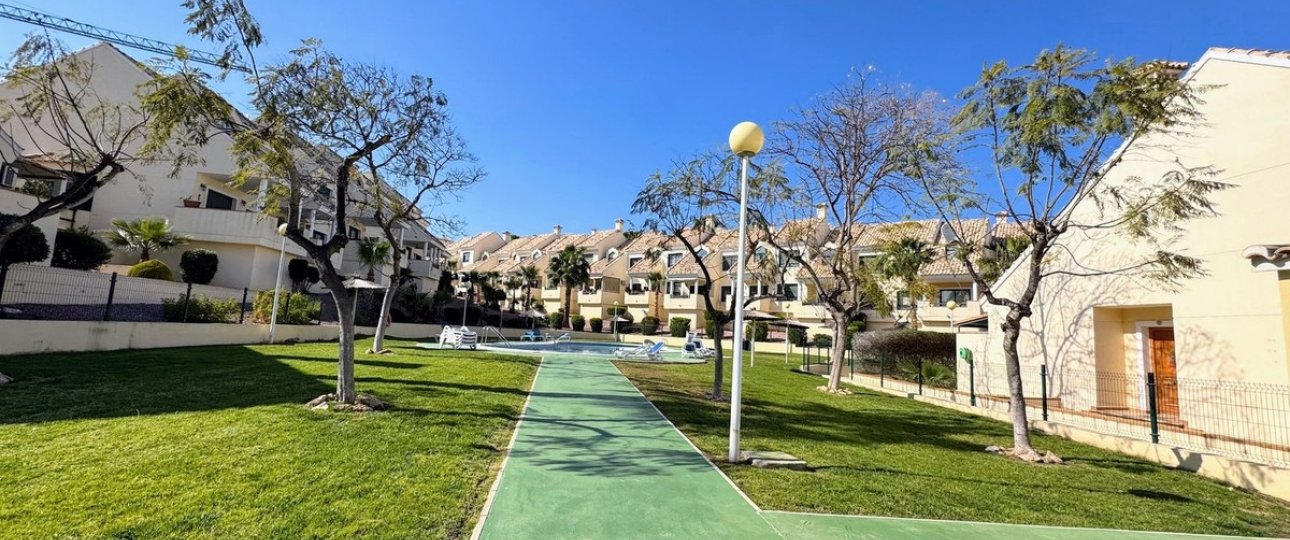 Resale - apartment - Orihuela - Villamartin