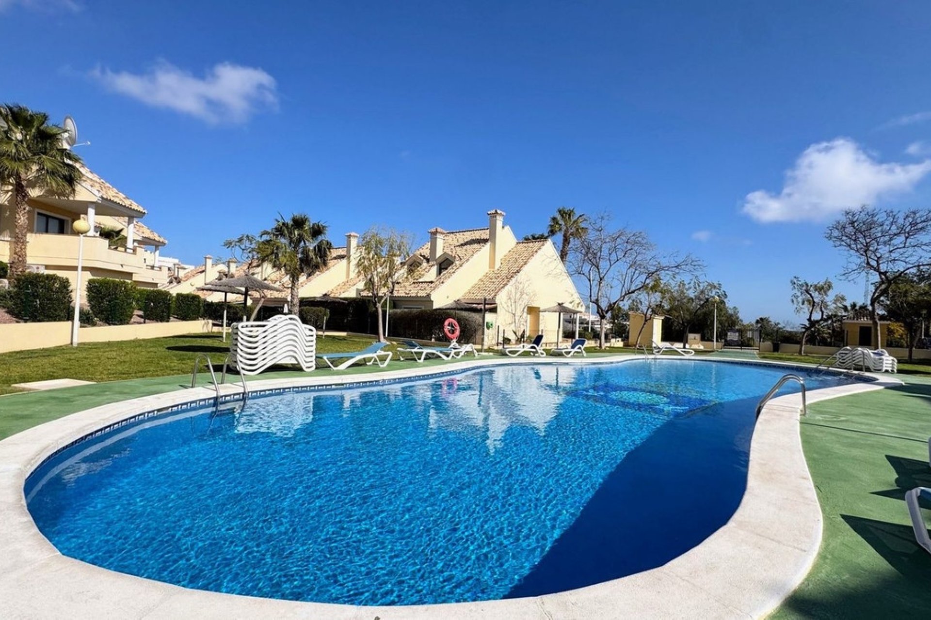 Resale - apartment - Orihuela - Villamartin