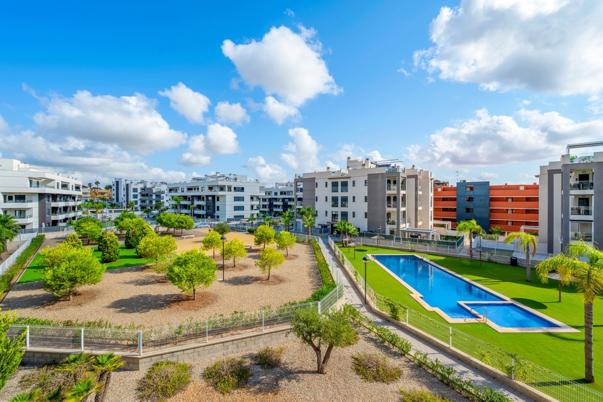 Resale - apartment - Orihuela - Villamartin
