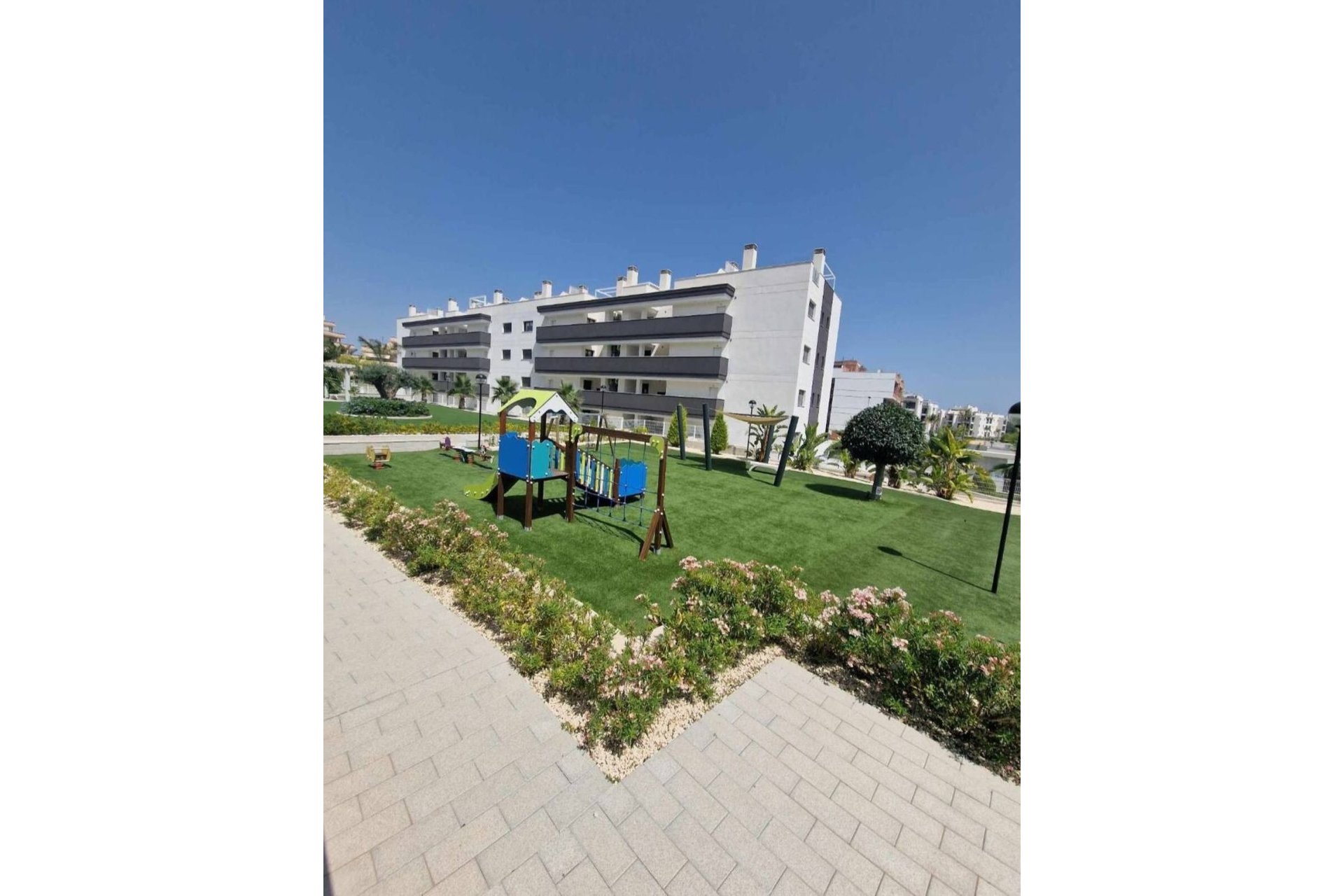 Resale - apartment - Orihuela - Villamartin