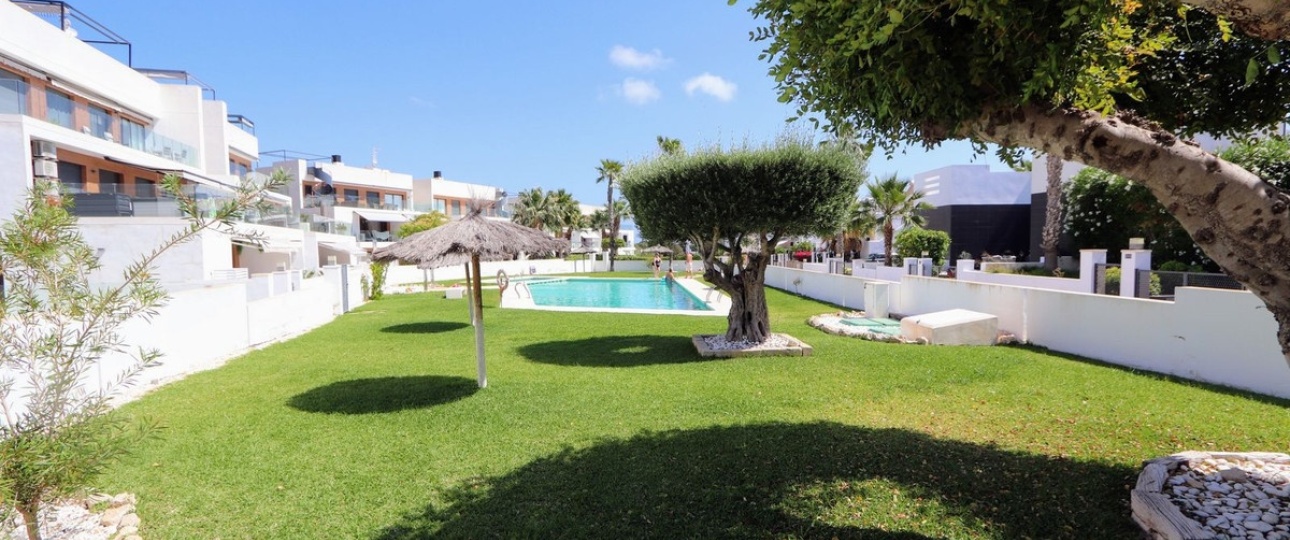Resale - apartment - Orihuela - Villamartin