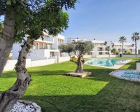 Resale - apartment - Orihuela - Villamartin