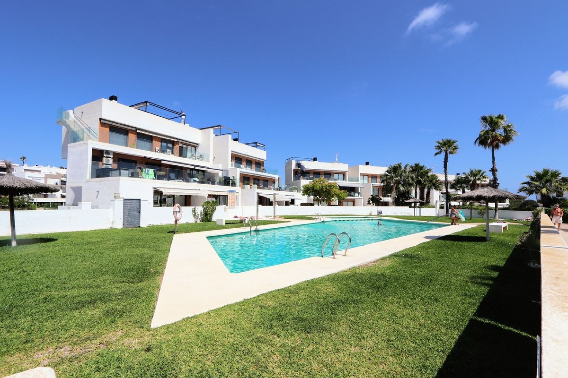 Resale - apartment - Orihuela - Villamartin