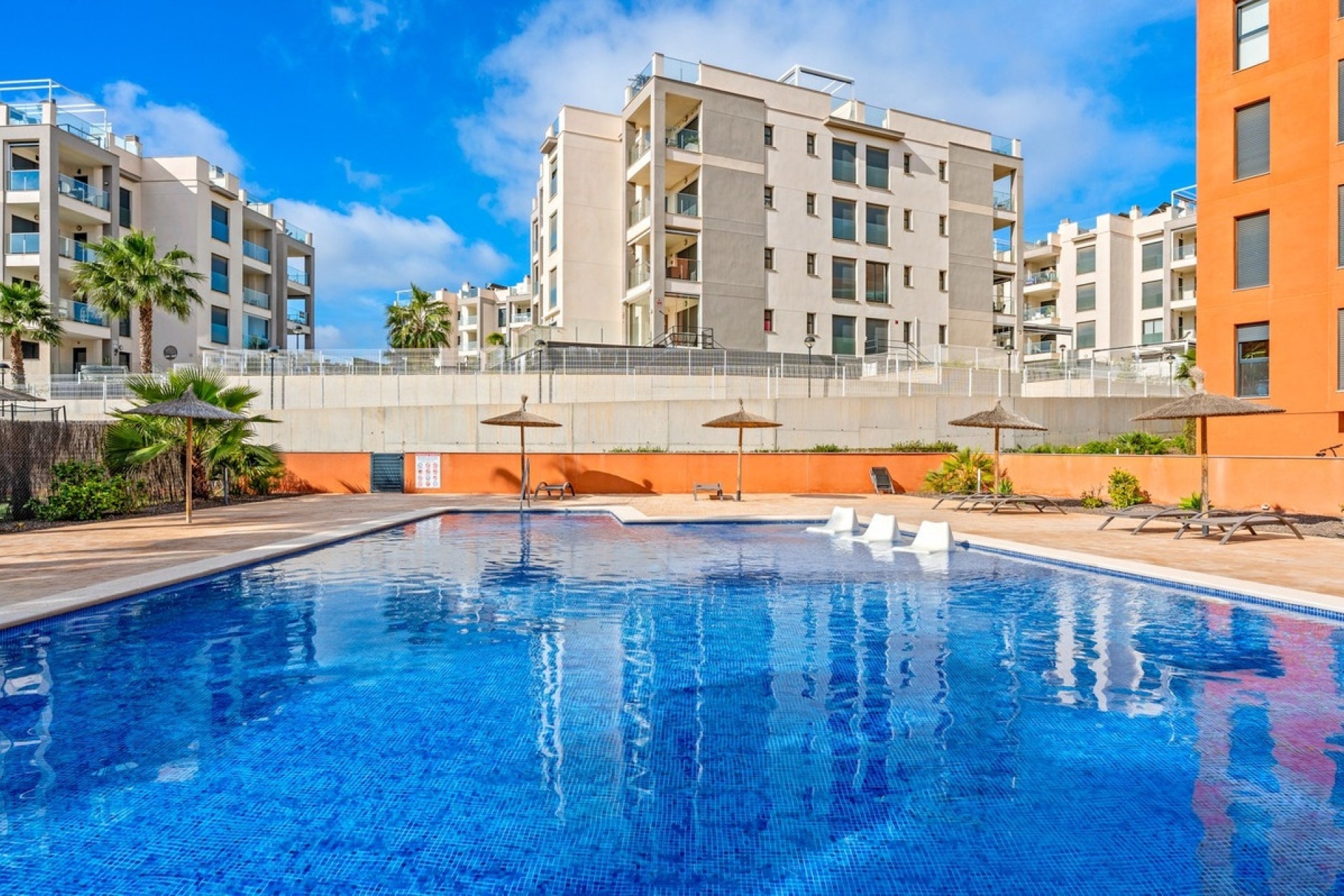 Resale - apartment - Orihuela - Villamartin
