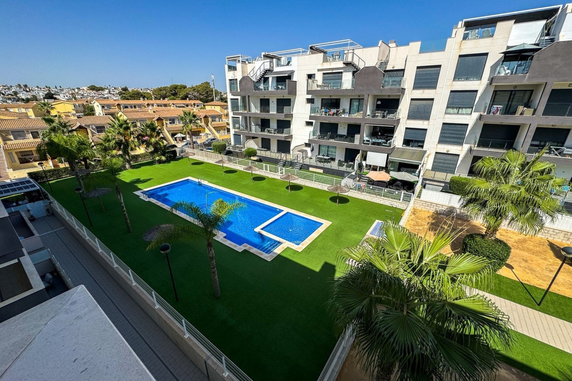Resale - apartment - Orihuela - Villamartin