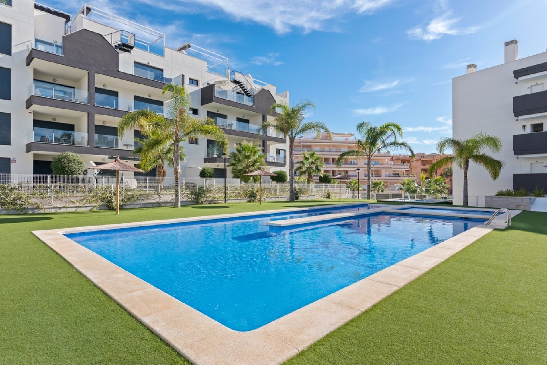 Resale - apartment - Orihuela - Villamartin