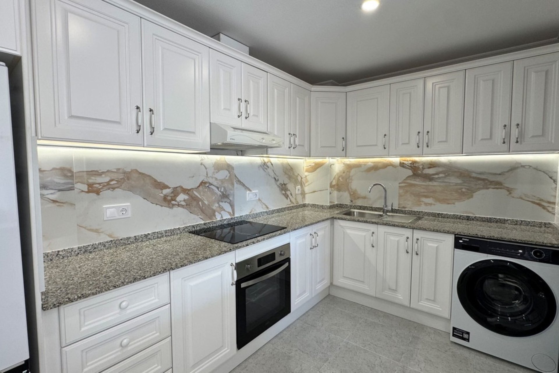 Resale - apartment - Orihuela - Villamartin