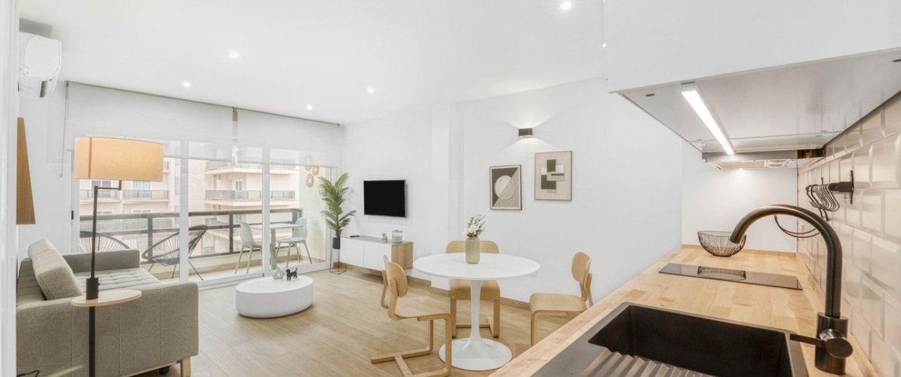 Resale - apartment - Torremolinos - La Carihuela