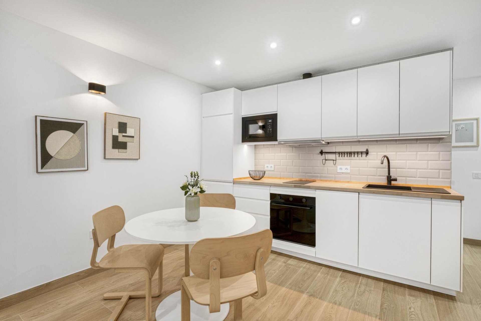 Resale - apartment - Torremolinos - La Carihuela