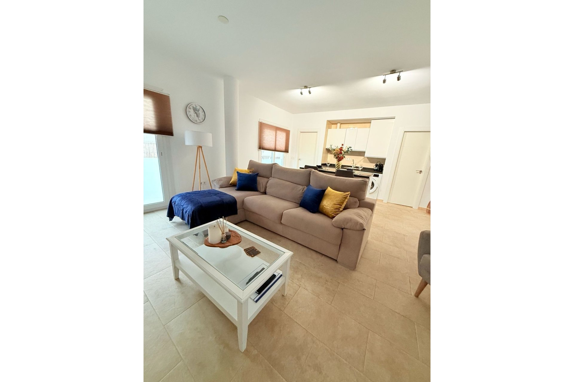 Resale - apartment - Torremolinos - La Carihuela