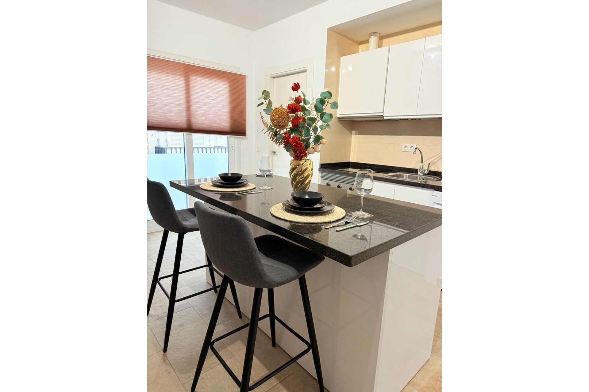Resale - apartment - Torremolinos - La Carihuela