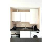 Resale - apartment - Torremolinos - La Carihuela