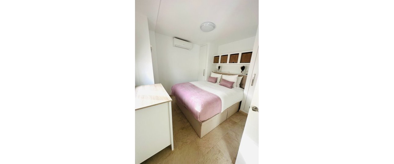 Resale - apartment - Torremolinos - La Carihuela