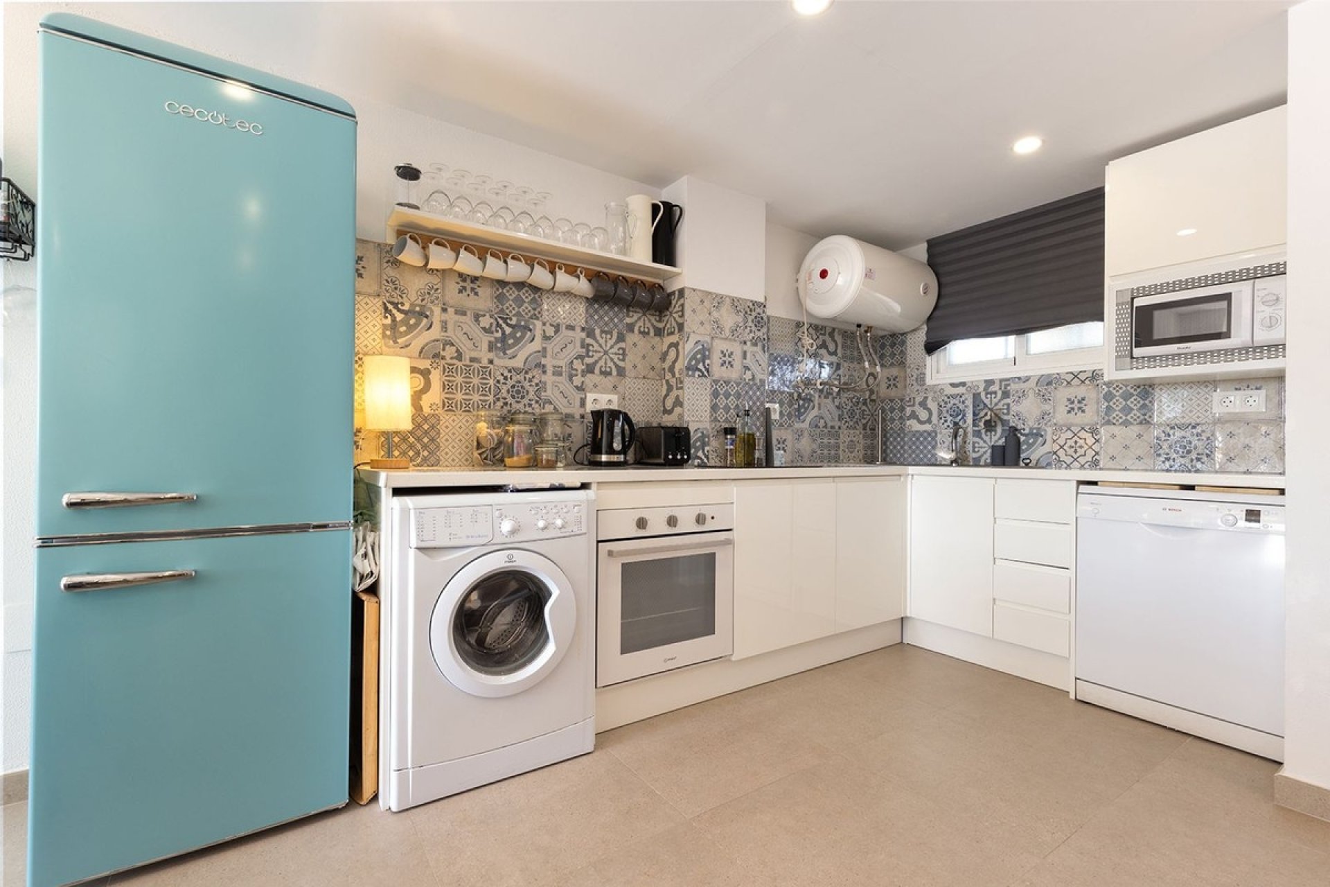 Resale - apartment - Torremolinos - La Carihuela