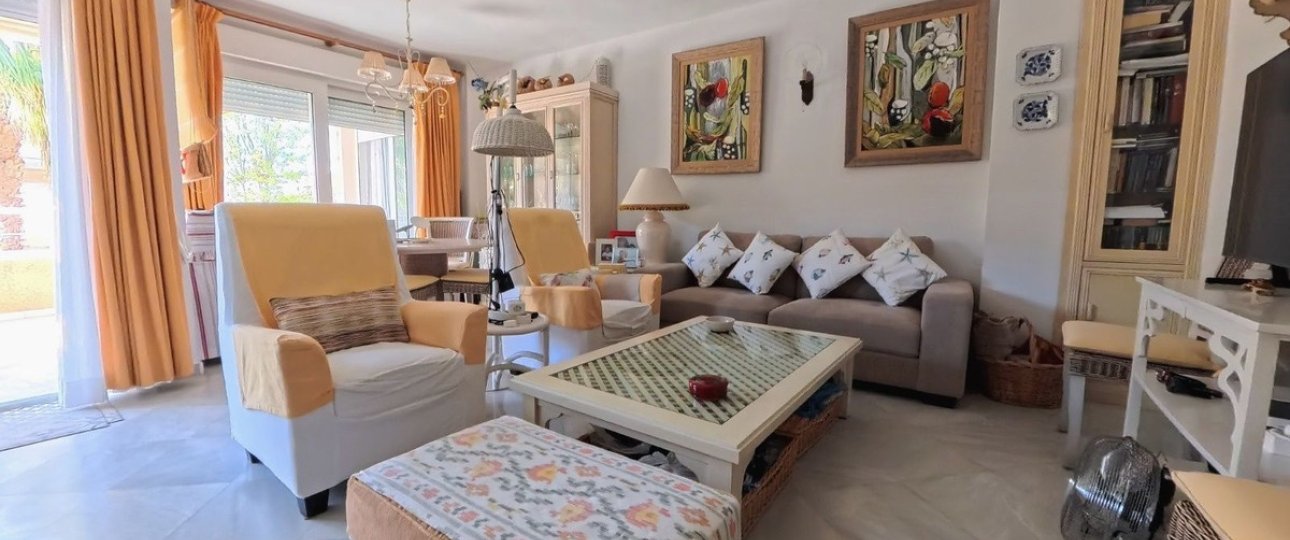 Resale - apartment - Torremolinos - La Carihuela
