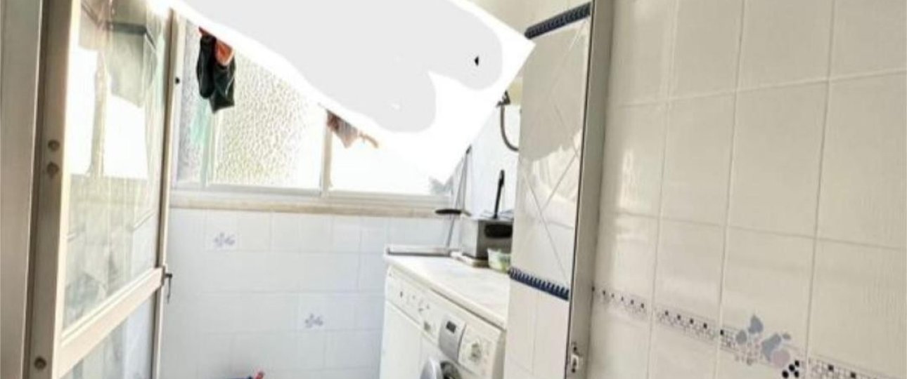 Resale - apartment - Torremolinos - La Carihuela