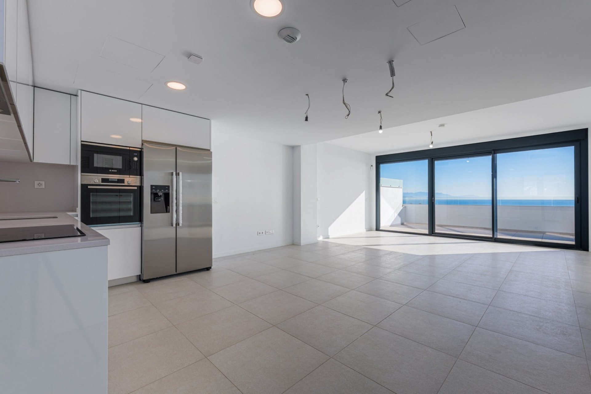 Resale - apartment - Torremolinos - Playamar
