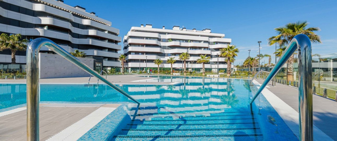 Resale - apartment - Torremolinos - Playamar