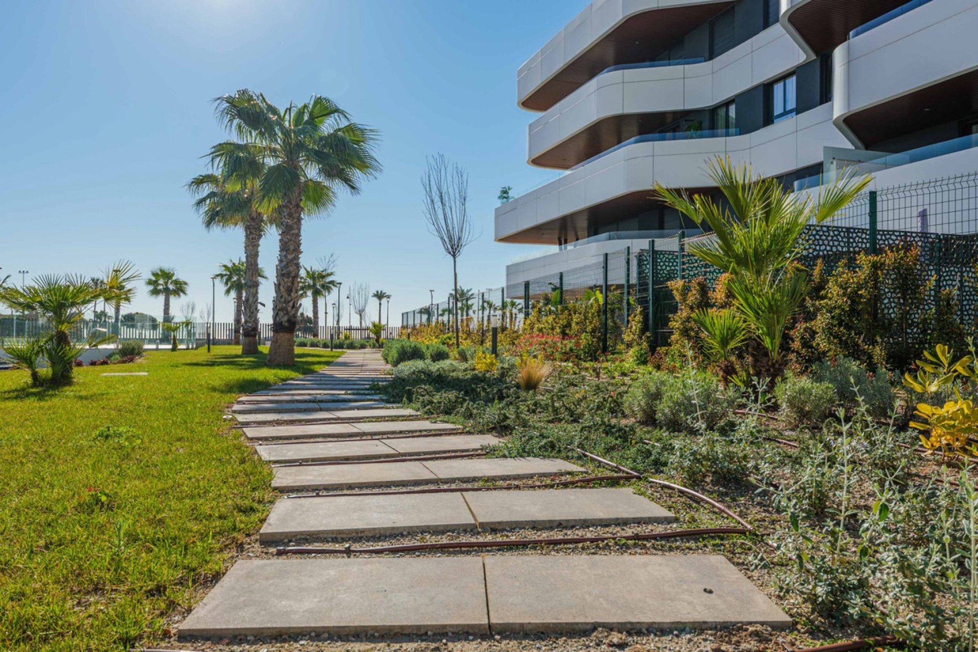 Resale - apartment - Torremolinos - Playamar