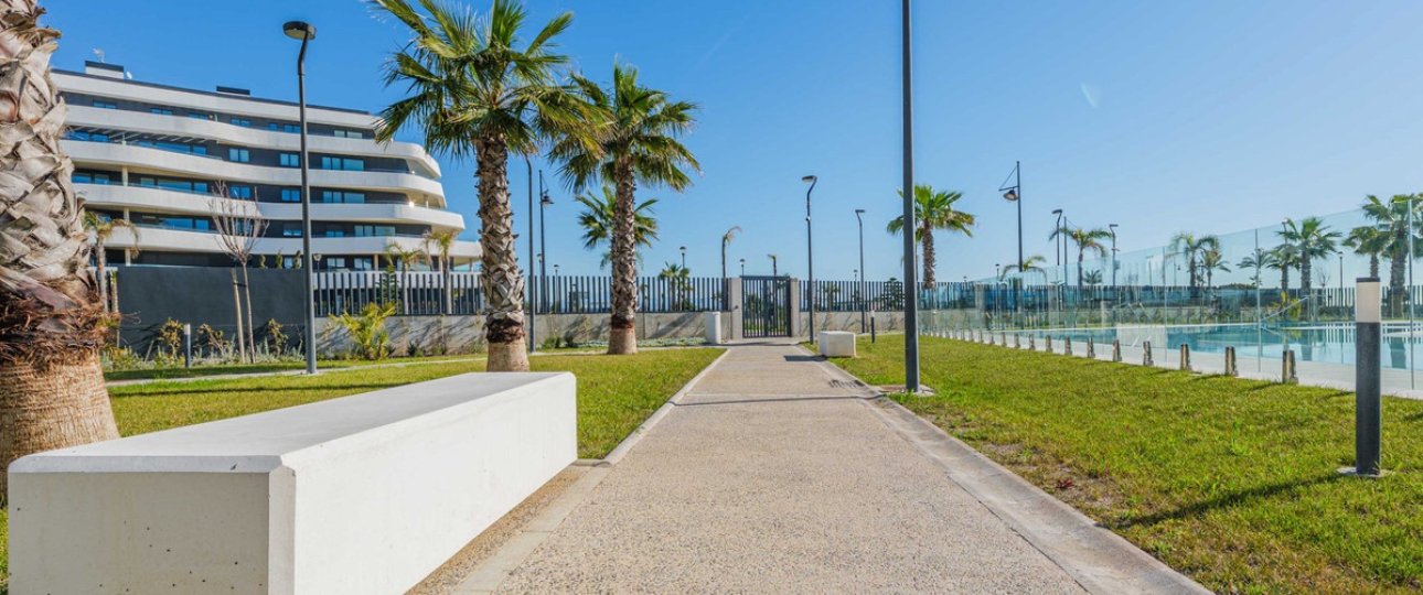 Resale - apartment - Torremolinos - Playamar