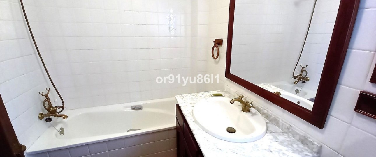 Resale - Country house - Casares - Casares Centro