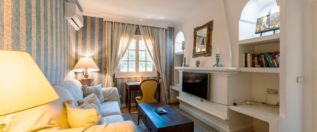 Resale - Country house - Estepona - Cancelada