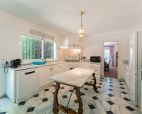 Resale - Country house - Estepona - Cancelada
